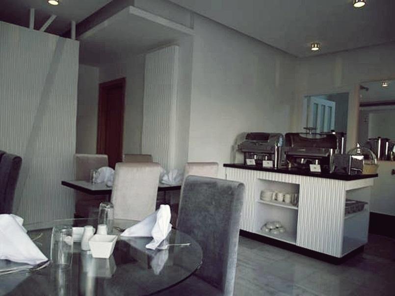 Crystal Hotel Amman Exteriör bild